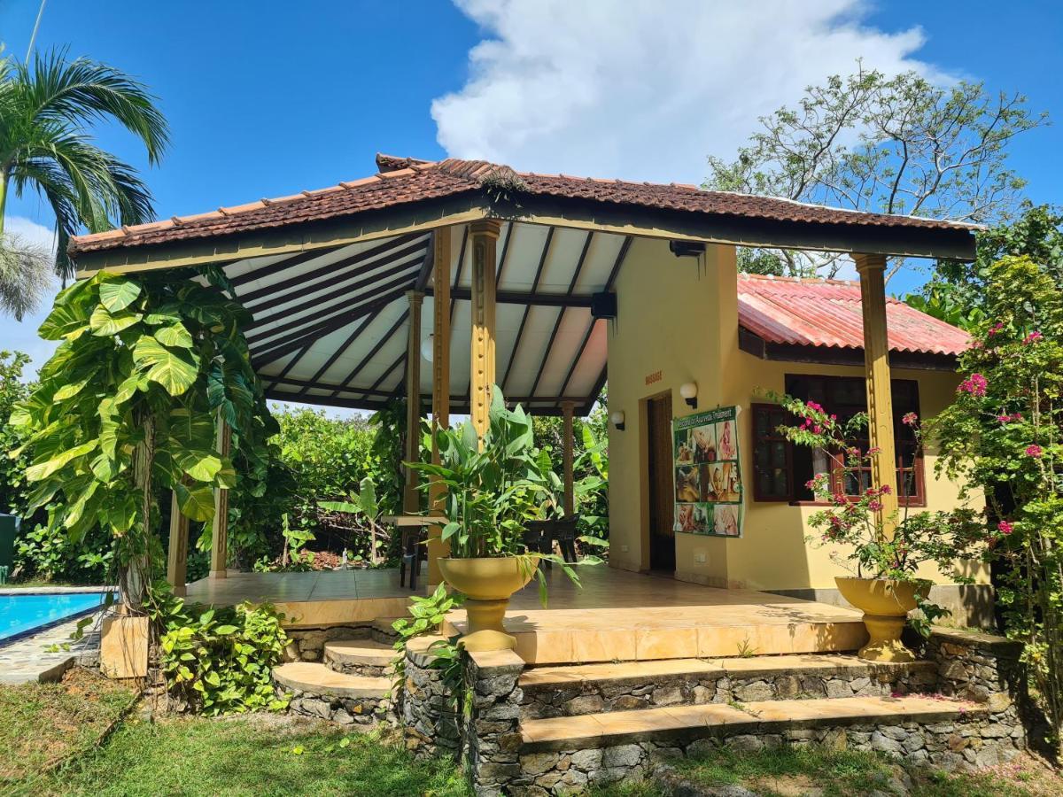 Zum Deutschen Bed & Breakfast Bentota Exterior photo